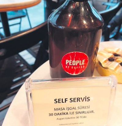 Kafeler ekonomik sıkıntıya böyle çözüm buldu: İki çay içiyorsan, yarım saat otur s… git! - Resim: 0