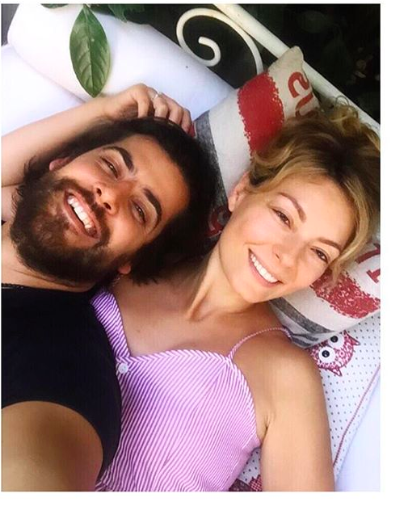 Özge Özder Sinan Güleryüz yaş farkı kaç Sinan Güleryüz kaç yaşında? - Resim: 1