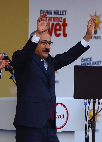 Gören gözlerine inanamadı ayakkabı boyayan bakın kim? - Resim: 4