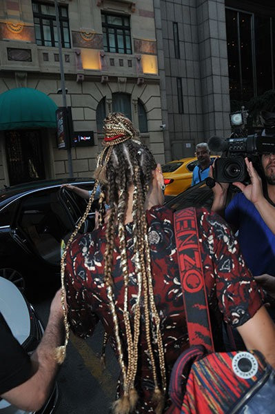 Serenay Sarıkaya'nın şok eden Kerem Bursin sürprizi  - Resim: 3