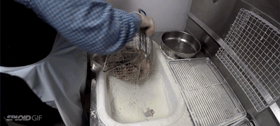 Tavuk kızartmaları böyle hazırlanıyor - Resim: 4