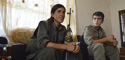 IŞİD'le savaşan Kürt kadınlar moda dergilerinde! - Resim: 3