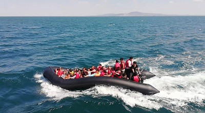 Edirne'de Yunanistan'a geçmeye çalışan 70 kaçak göçmen yakalandı - Resim: 0