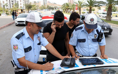 "Cam filmi" eyleminde filmli camdan ceza yedi!