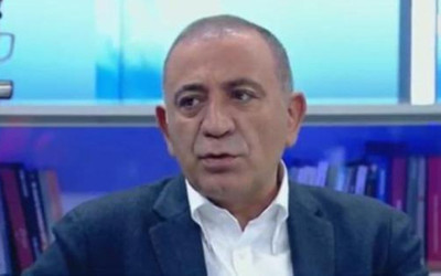 CHP'li Tekin: Seçmenlerimden özür diliyorum!