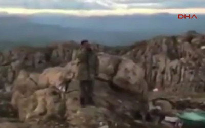 Mehmetçik’ten Kato Dağı’nda akşam  ezanı
