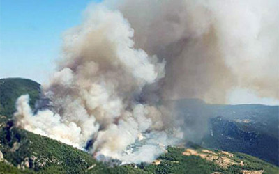 Muğla'da kontrol altına alınamayan dev yangından görüntüler