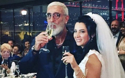 Cem Özer evlilikleri kaç kere evlendi ilk eşi Sebla Pekcan kimdir?