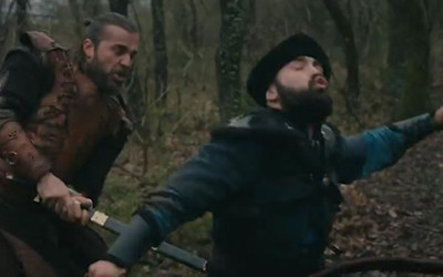 Diriliş Ertuğrul 112. bölüm nefes kesen pusatsız dövüş sahnesi