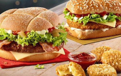 Ünlü aşçı dava açtı kazandı! Fast food devinde skandal...