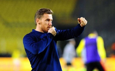 İlk maçında formayı öpmüştü! Serdar Aziz'den açıklama geldi