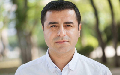 Selahattin Demirtaş: Üzüntü duydum Mursi'nin mahkemede ölümü cinayet