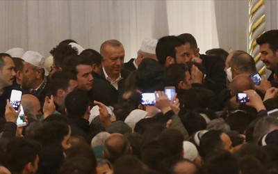 Cumhurbaşkanı Erdoğan, Çamlıca Cami'nde Kur'an okudu