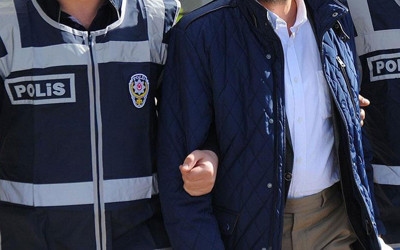 İzmir'de "tefecilik" operasyonunda 8 şüpheli yakalandı