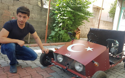 Lise öğrencisi kendi otomobilini üretti