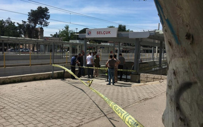 İzmir'de bir kişi yeğeni tarafından öldürüldü