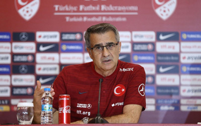 Şenol Güneş'ten olay Emre Belözoğlu itirafı