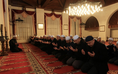Kadir gecesi namazı 2 rekatlık namaz nasıl kılınır-nasıl niyet edilir?