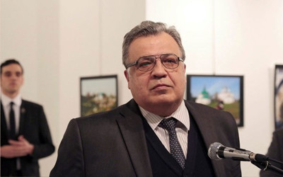 Karlov suikasti TRT'de neden yayınlandı? Erhan Çelik'ten çarpıcı ifadeler
