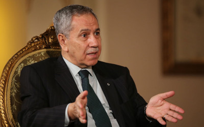 Bülent Arınç'tan KHK faciadır sözüne tepki gösteren Erdoğan'a yanıt