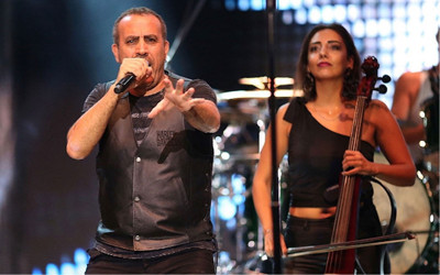 Haluk Levent +18 dediği direk dansı videosunu paylaştı sosyal medya yıkıldı