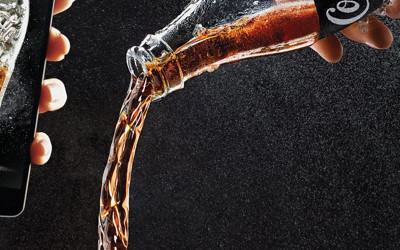 Cola gibi asitli içeçekler kilo aldırıp astıma sebep oluyor