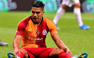 Galatasaray Falcao'yu gönderiyor mu?
