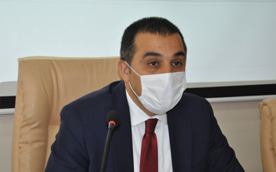 Kars'ın Covid-19’la mücadelesini Vali Türker Öksüz açıkladı