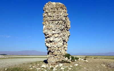 Van Gölü çekilince tarihi Erciş Kalesi ortaya çıktı Kanuni Sultan Süleyman konaklamış