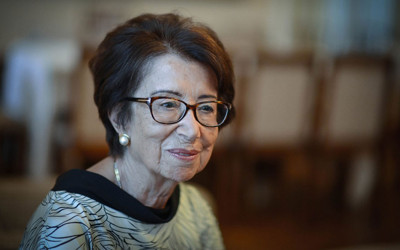 İsmet İnönü'nün kızı Özden Toker: Babamın yatağının üzerinde Türkçe 'Allah'ın dediği olur' yazılıydı