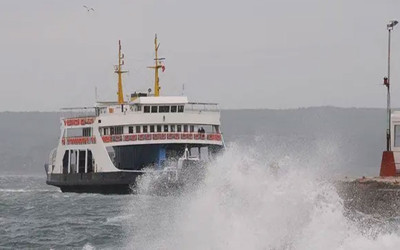 Çanakkale'de bazı feribot seferleri iptal edildi!