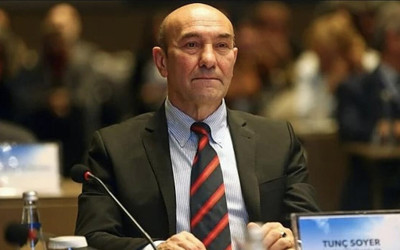 Tunç Soyer kimdir aslen nereli Tunç Soyer babası kimdir?