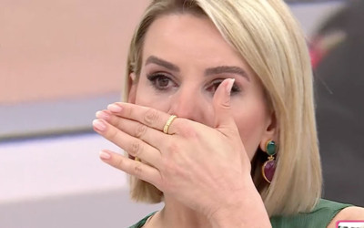 Esra Erol neden ağladı? Ünlü sunucu Keziban'a dayanamadı