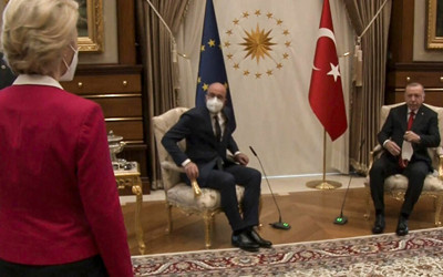 Der Spiegel, AB başkanlarının Türkiye ziyaretindeki protokol krizinin detaylarını yazdı