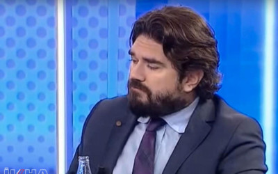 Rasim Ozan Kütahyalı Erdoğan'ın ekonomi danışmanı Korkmaz Karaca'ya 'kaşar' dedi