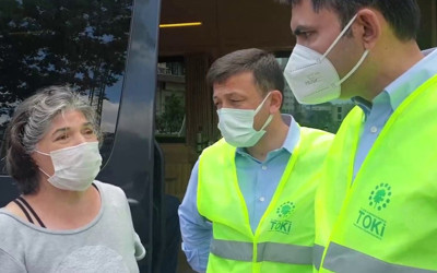 İzmir'de CHP’li vatandaşlar, Bakan Murat Kurum’u takdir etti