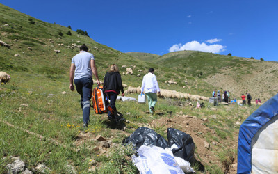 Aşı timleri Tunceli Pülümür'de 2 bin 500 rakımlı yaylada