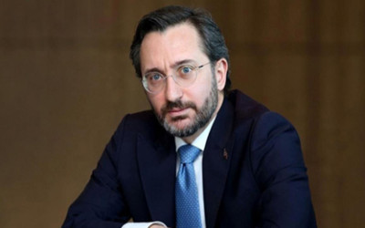 Fahrettin Altun'dan Tuncay Özkan'a sert tepki: Cunta zihniyetli, vesayet kırıntısı...