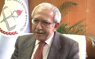 Ahmet Emre Bilgili kimdir aslen nereli neden MEB görevinden alındı?