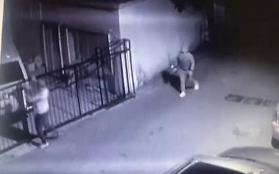 Maltepe’de eski milletvekilinin aracına molotoflu saldırı