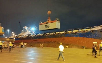 İskenderun’da konteyner gemisi battı! Gemiyi kurtarma çalışmaları başlatıldı