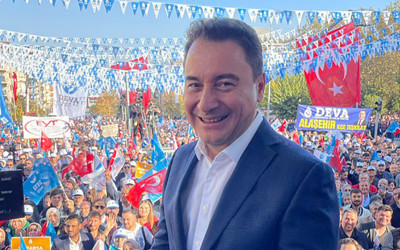 Ali Babacan Meral Akşener'e "Beğenmiyorsan git" dedi! Altılı Masa'da büyük kriz