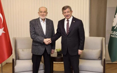 Temel Karamollaoğlu, Ahmet Davutoğlu'nu ziyaret etti