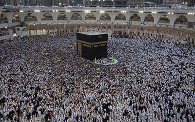 Ramazan'ın 25. gecesinde Kabe'de 1,5 milyonun üzerinde Müslüman ibadet etti