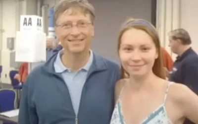 Bill Gates’in Rus kadınla ilişkisi ortaya çıktı! Fotoğrafları ifşa etmekle tehdit etmiş...
