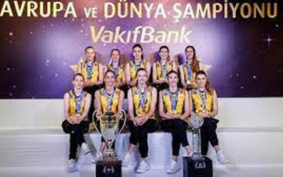 Kadınlar CEV Şampiyonlar Ligi şampiyonu VakıfBank, basın mensuplarıyla buluştu