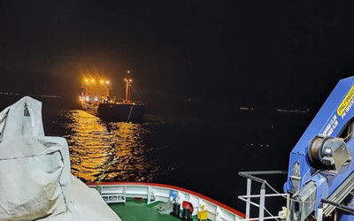 Çanakkale Boğazı'nda panik! Boğazı geçerken arızalanan gemi demirletildi...