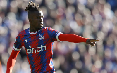 Galatasaray, Fenerbahçe'nin istediği Wilfried Zaha için teklif yaptı