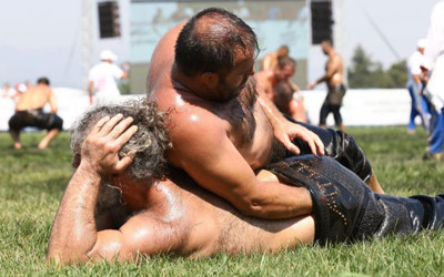 Bursa'da pehlivanlar er meydanına çıktı!