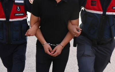 Jandarmadan silah kaçakçılığı operasyonu: 2 tutuklama